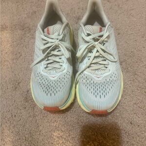Hoka Cliftons